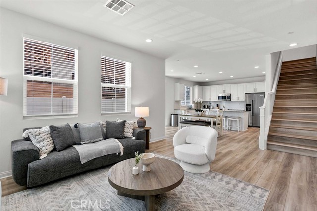 4397 Cadence Way, Oceanside, California 92057, 5 Bedrooms Bedrooms, ,3 BathroomsBathrooms,Residential rental,For Sale,Cadence Way,OC24115036