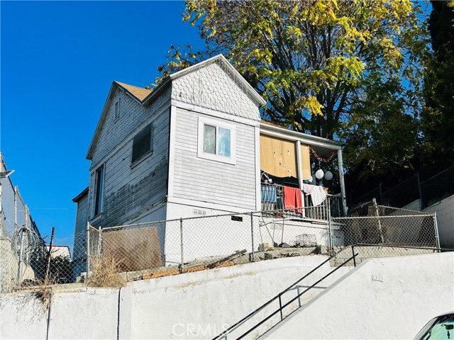 1525 Cortez Street, Los Angeles, California 90026, ,Residential Income,For Sale,1525 Cortez Street,CRDW23222078