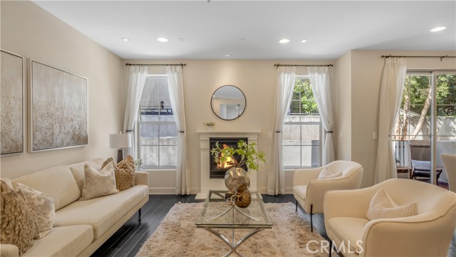 10639 Woodbridge Street #104, Toluca Lake (los Angeles), CA, 91602 10639 Woodbridge Street #104, Toluca Lake (los Angeles), CA, 91602