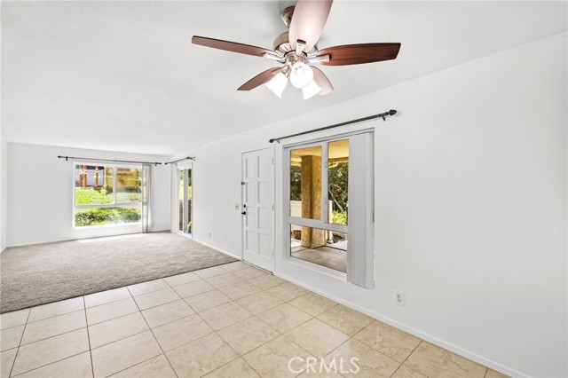 Detail Gallery Image 4 of 18 For 25652 Rimgate Dr 5c,  Lake Forest,  CA 92630 - 2 Beds | 1 Baths