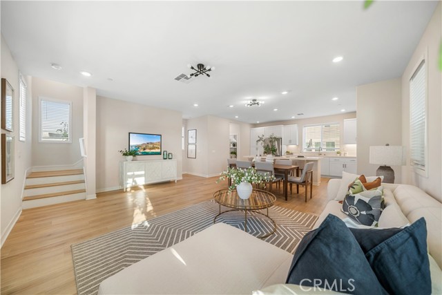 41 Stable Dr, Rancho Mission Viejo CA: https://media.crmls.org/medias/1014a060-7b75-4bce-b411-0f3b092b6eb0.jpg