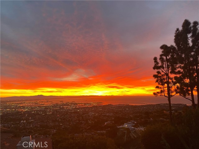 3367 Crownview Drive, Rancho Palos Verdes, California 90275, 3 Bedrooms Bedrooms, ,1 BathroomBathrooms,Residential,Sold,Crownview,PV22089881