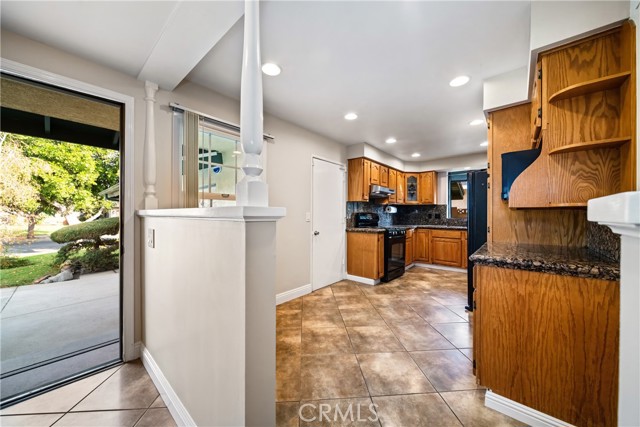 Detail Gallery Image 5 of 49 For 960 E Wanamaker Dr, Covina,  CA 91724 - 3 Beds | 2 Baths