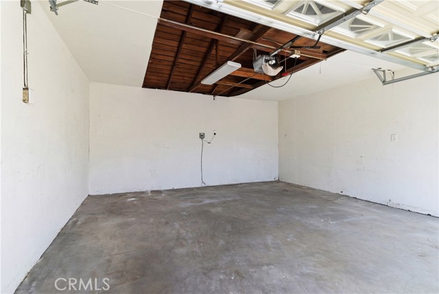 Detail Gallery Image 29 of 32 For 127 W Zane St, Long Beach,  CA 90805 - 3 Beds | 2 Baths