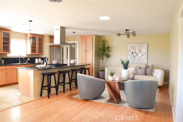 Detail Gallery Image 10 of 37 For 5 W 12th St, Paso Robles,  CA 93446 - 3 Beds | 3 Baths
