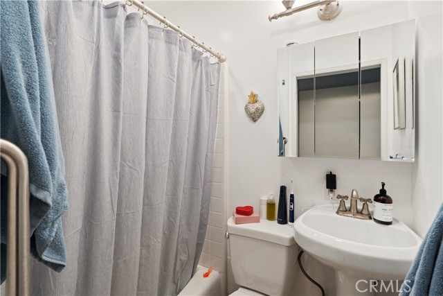 Detail Gallery Image 4 of 38 For 729 Longfellow Ave, Hermosa Beach,  CA 90254 - – Beds | – Baths