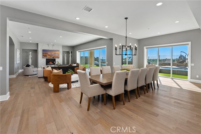 Detail Gallery Image 14 of 60 For 28710 Hidden Trail, Silverado,  CA 92676 - 5 Beds | 5/2 Baths