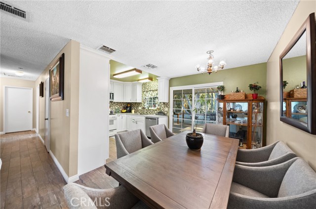 Detail Gallery Image 11 of 29 For 2313 Mesquite, Corona,  CA 92882 - 3 Beds | 2 Baths