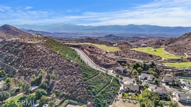 887 Kingman Drive, Norco CA: https://media.crmls.org/medias/1017b010-d2d0-4970-aa5e-585d811f6fc6.jpg