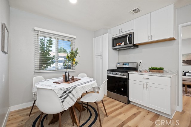 Detail Gallery Image 8 of 34 For 1459 S Euclid Ave #8,  Ontario,  CA 91762 - 3 Beds | 1 Baths