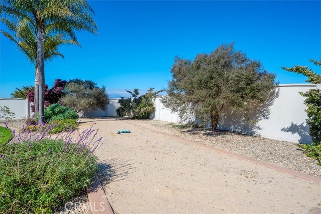 1685 Scenic View Way, Nipomo CA: https://media.crmls.org/medias/1017c785-9df4-425e-bc61-9a1198514282.jpg