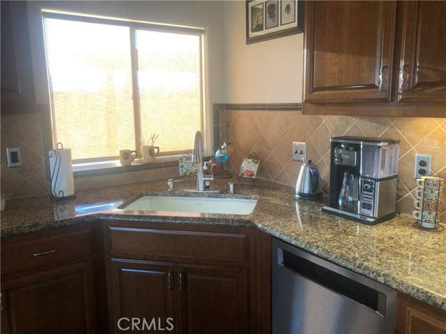 Detail Gallery Image 12 of 69 For 17023 Golden Sands Way, Chowchilla,  CA 93610 - 3 Beds | 2/1 Baths