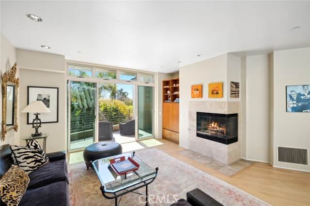 Detail Gallery Image 2 of 35 For 1547 N Coast, Laguna Beach,  CA 92651 - 2 Beds | 2 Baths