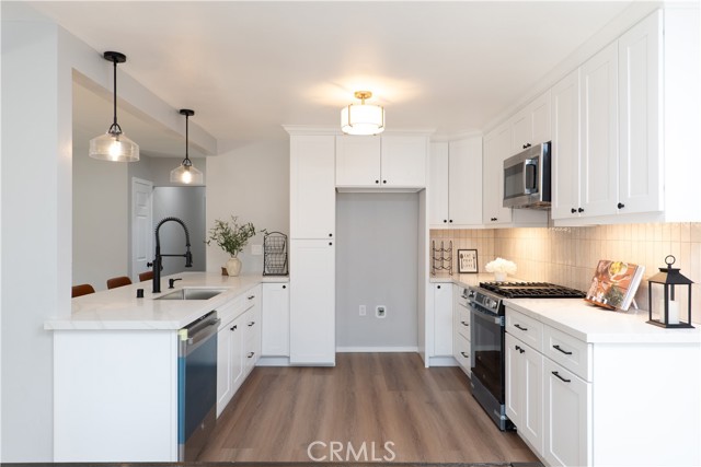 Detail Gallery Image 12 of 32 For 2275 Farringdon Ave, Pomona,  CA 91768 - 3 Beds | 2 Baths