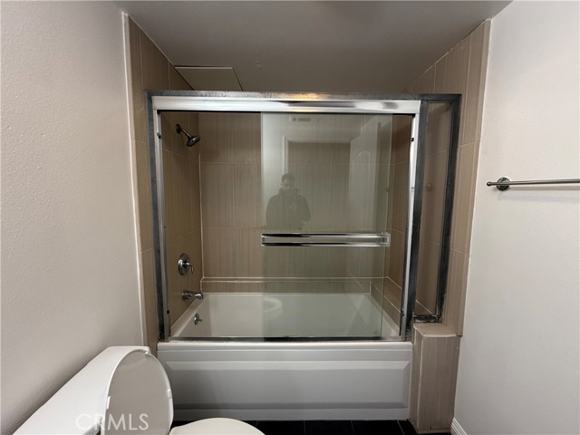 Detail Gallery Image 13 of 30 For 332 S Virgil #201,  Los Angeles,  CA 90020 - 3 Beds | 2 Baths