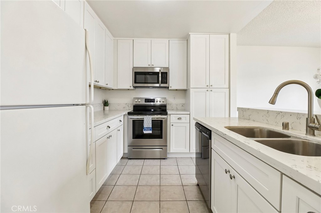 450 W Vermont - photo 14
