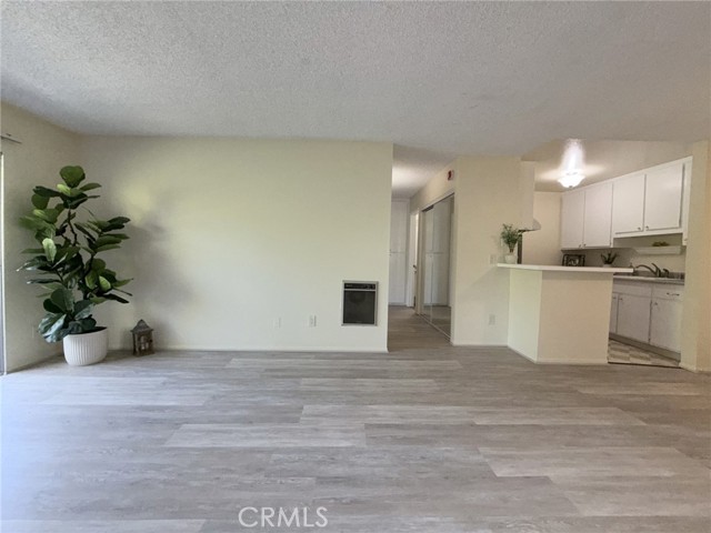 Front Image Thumbnail for CRPV26085364