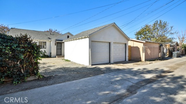 515 S Van Ness Avenue, Santa Ana CA: https://media.crmls.org/medias/101cd730-3267-4b19-89c2-c609c081b07c.jpg