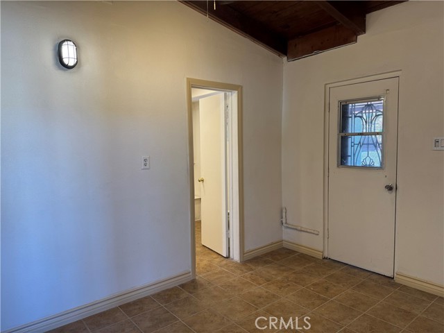 Detail Gallery Image 9 of 23 For 7052 Starne Rd, Corona,  CA 92881 - 3 Beds | 2 Baths