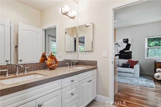 Detail Gallery Image 26 of 44 For 7343 Rutherford Hill, West Hills,  CA 91307 - 5 Beds | 5 Baths