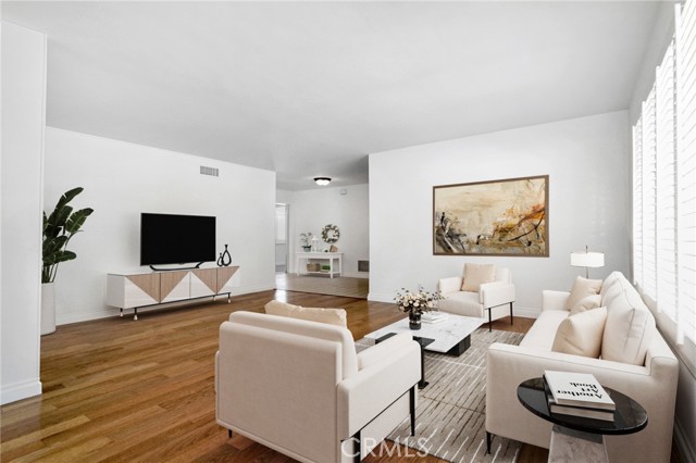 Detail Gallery Image 7 of 24 For 1391 Morrow Cir, Thousand Oaks,  CA 91362 - 3 Beds | 2 Baths