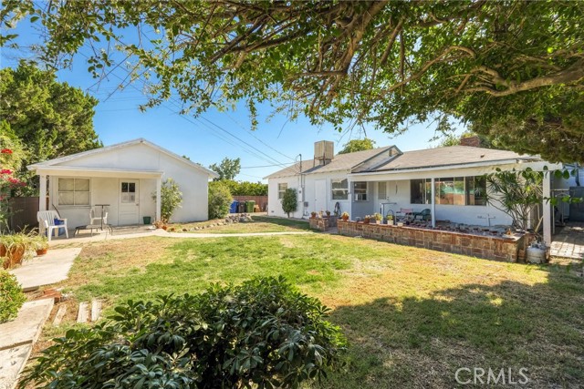 6232 Riverton Avenue, North Hollywood CA: https://media.crmls.org/medias/101e6482-4692-4d5b-af7c-7441c7162b63.jpg