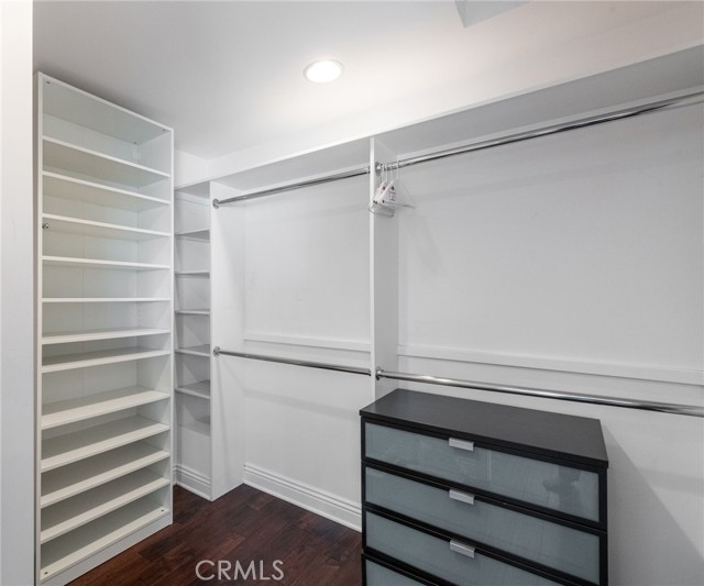 5433 Castle Knoll Road, La Canada Flintridge CA: https://media.crmls.org/medias/101e70a2-d879-4aef-9171-01203890ae0c.jpg