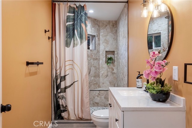 9570 Amoret Drive, Tujunga CA: https://media.crmls.org/medias/101e9c1e-e0da-4020-b630-34b644ffbe6d.jpg