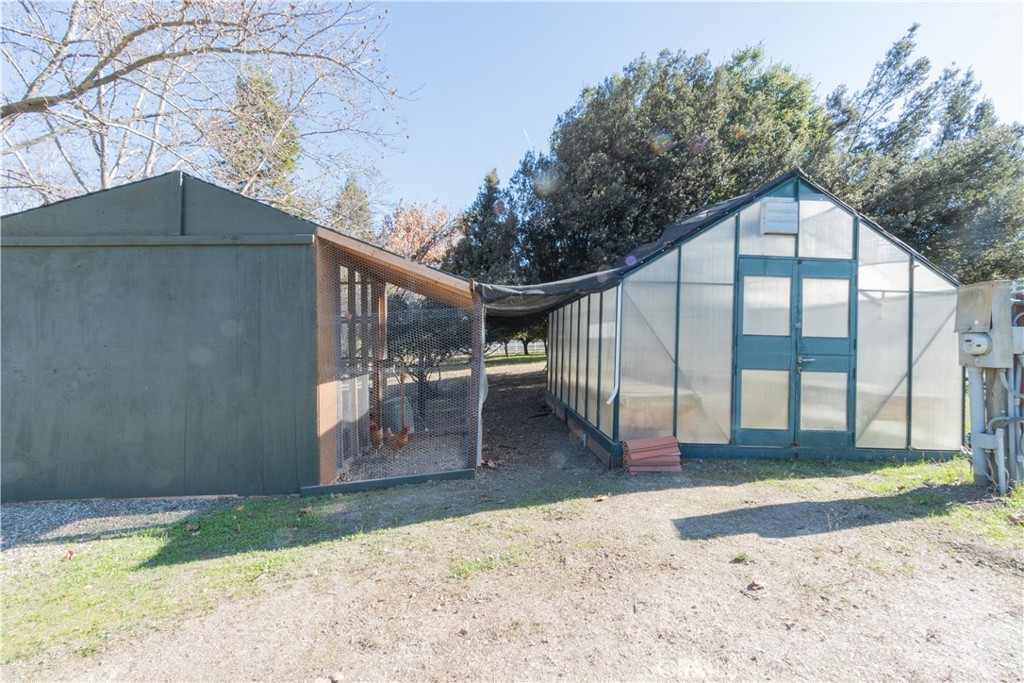 805 Spring Creek Way