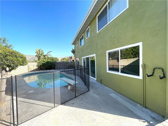 Detail Gallery Image 27 of 33 For 12237 Christopher Ln, Cerritos,  CA 90703 - 4 Beds | 3 Baths