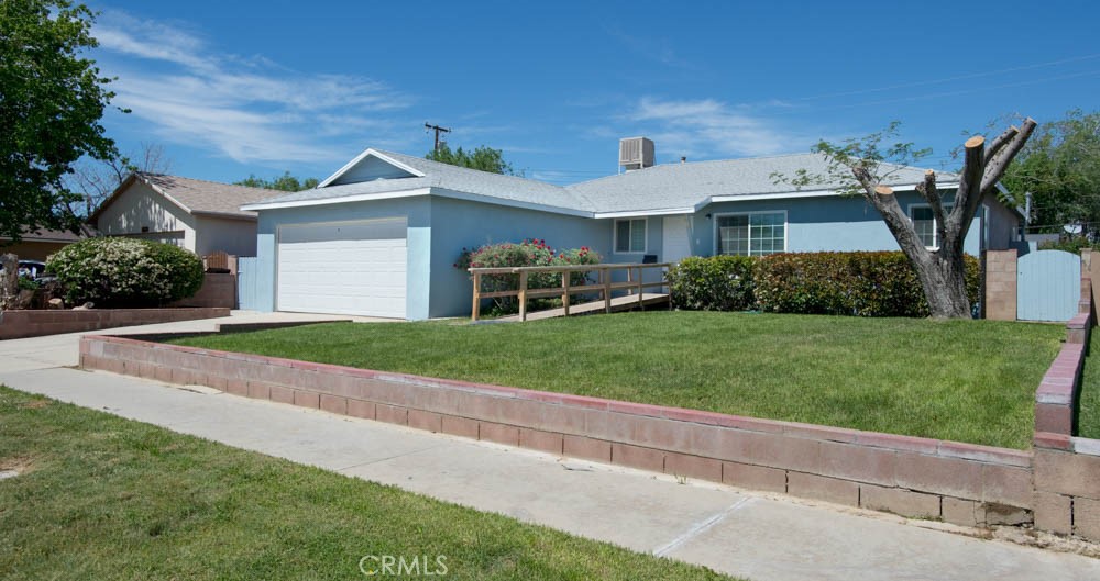 1015 W Avenue J7