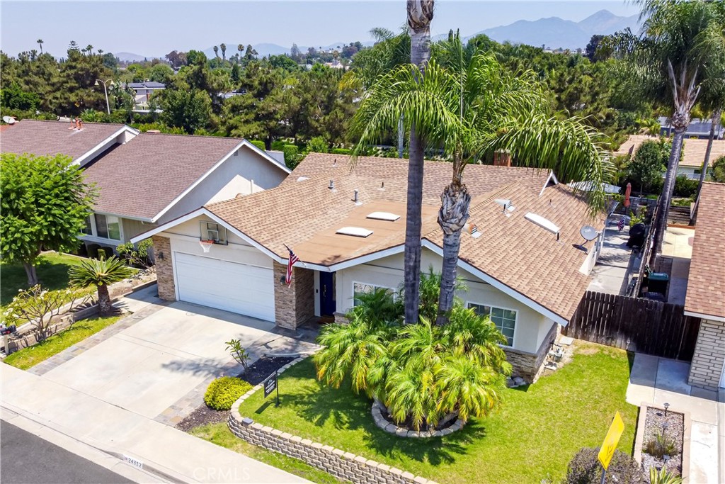 MLS #OC25175888 image #38