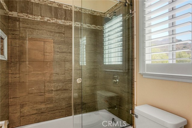 Detail Gallery Image 19 of 30 For 586 Grass Valley St, Simi Valley,  CA 93065 - 4 Beds | 3 Baths