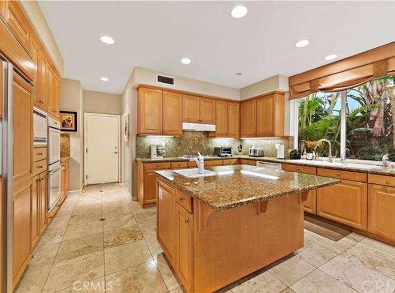 10226c89 Dec8 49fa Bfe9 Eac36e6f7b37