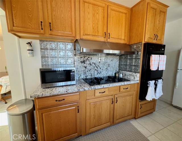 Detail Gallery Image 2 of 13 For 16917 S Catalina Ave, Gardena,  CA 90247 - 3 Beds | 2/1 Baths