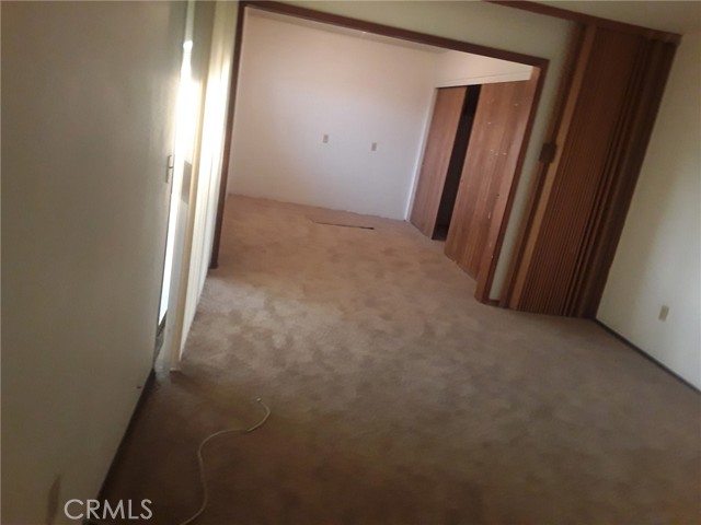 Detail Gallery Image 5 of 13 For 2248 Arrowhead Ave, Rialto,  CA 92377 - 5 Beds | 2 Baths