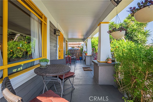 Detail Gallery Image 10 of 70 For 1610 W 36th Place, Los Angeles,  CA 90018 - 4 Beds | 2/1 Baths