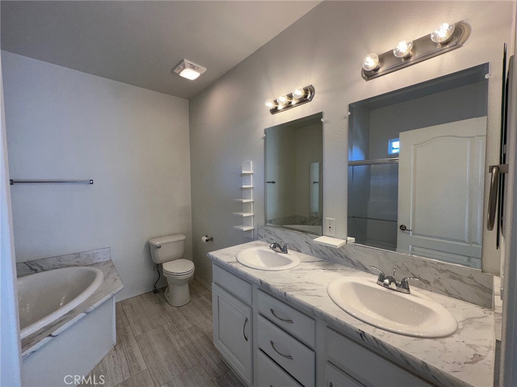 MLS #OC25227530 image #41