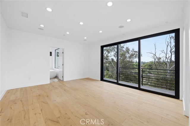 Detail Gallery Image 7 of 58 For 6565 Pickwick, Los Angeles,  CA 90042 - 3 Beds | 2/1 Baths