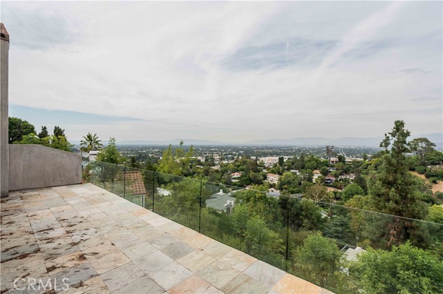 Detail Gallery Image 40 of 45 For 3622 Roberts View Pl, Studio City,  CA 91604 - 4 Beds | 3/1 Baths