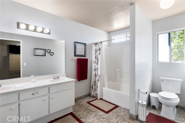 Detail Gallery Image 13 of 26 For 815 Georgiana Ct, Perris,  CA 92570 - 3 Beds | 2 Baths