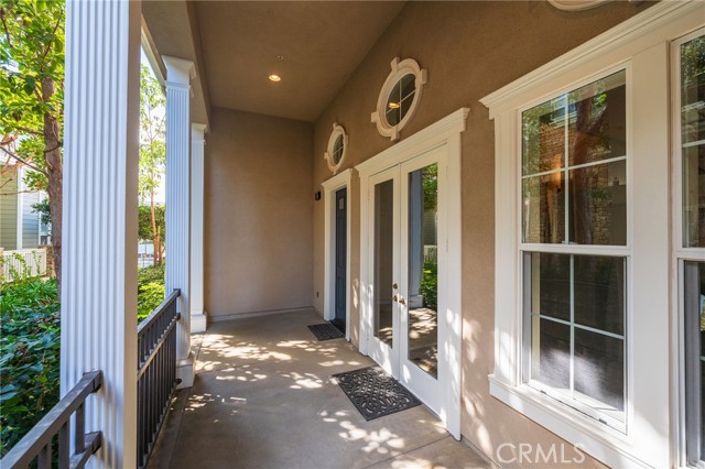 Detail Gallery Image 5 of 49 For 6267 Pacific Pointe Dr, Huntington Beach,  CA 92648 - 3 Beds | 2/1 Baths