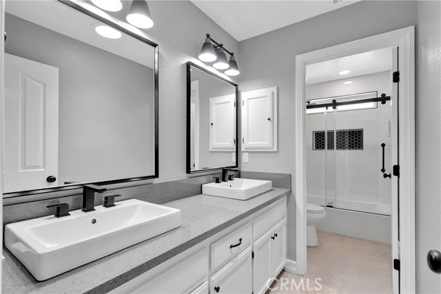 Detail Gallery Image 33 of 69 For 11844 Jenny St, Oak Hills,  CA 92344 - 4 Beds | 2/1 Baths