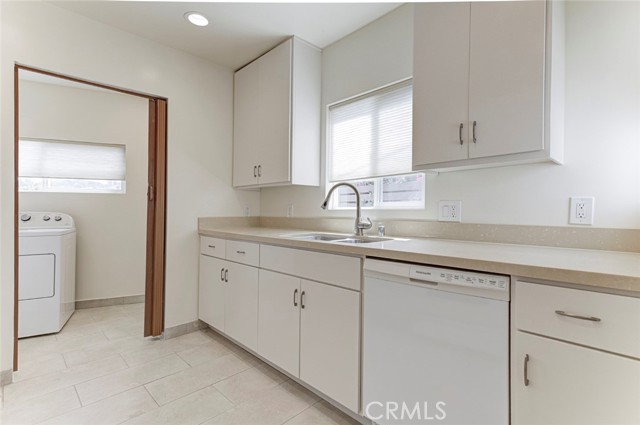 Detail Gallery Image 8 of 21 For 4018 Somers, Los Angeles,  CA 90065 - 2 Beds | 1 Baths