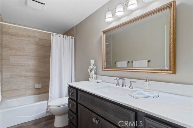 Detail Gallery Image 11 of 23 For 17642 Medford Ave, Tustin,  CA 92780 - 4 Beds | 2 Baths