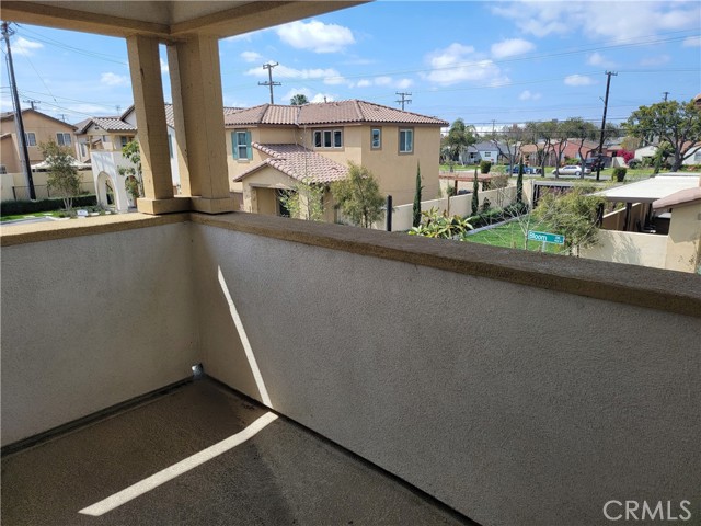 Detail Gallery Image 10 of 22 For 1940 N Bloom Dr, Compton,  CA 90222 - 3 Beds | 2/1 Baths