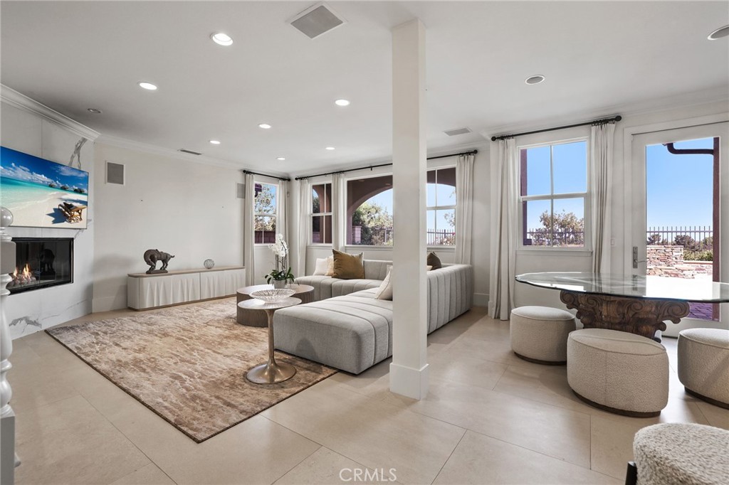 MLS #OC25222504 image #14