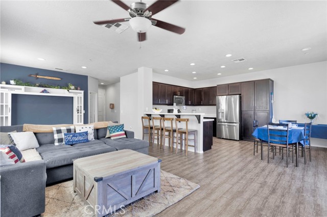 Detail Gallery Image 10 of 49 For 8179 Taft, Oak Hills,  CA 92344 - 4 Beds | 2 Baths