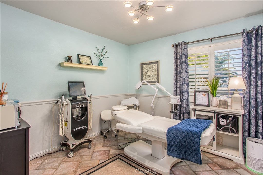 MLS #IG25191071 image #34