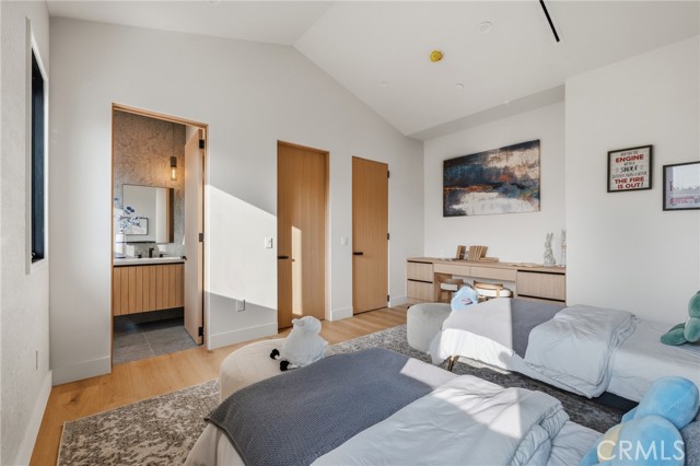 Detail Gallery Image 22 of 36 For 16252 Addison St, Encino,  CA 91436 - 7 Beds | 7/1 Baths